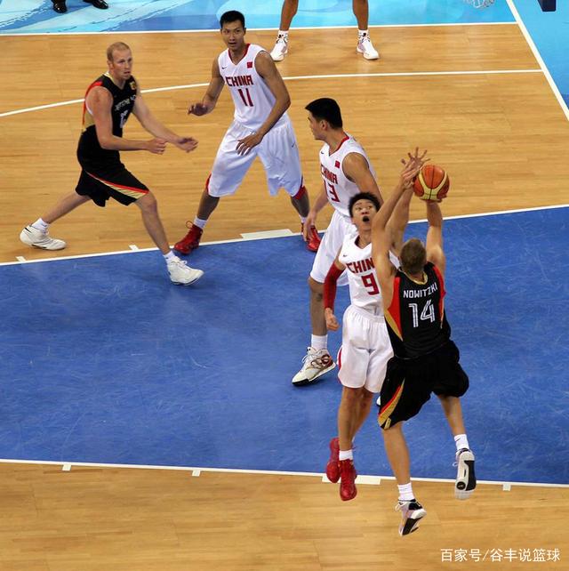 向球迷传递 向球迷传递